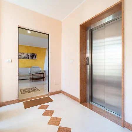 Apartamento Luminoso